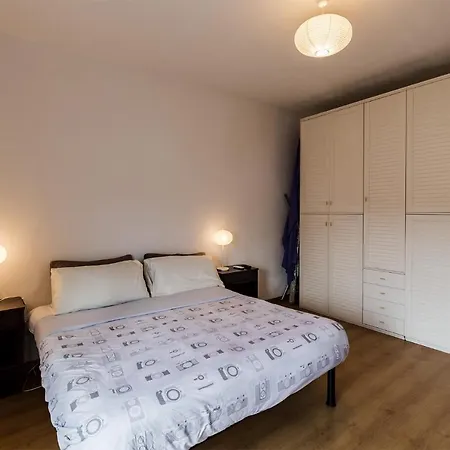 Slataper - Ampio E Con Vista Daire *